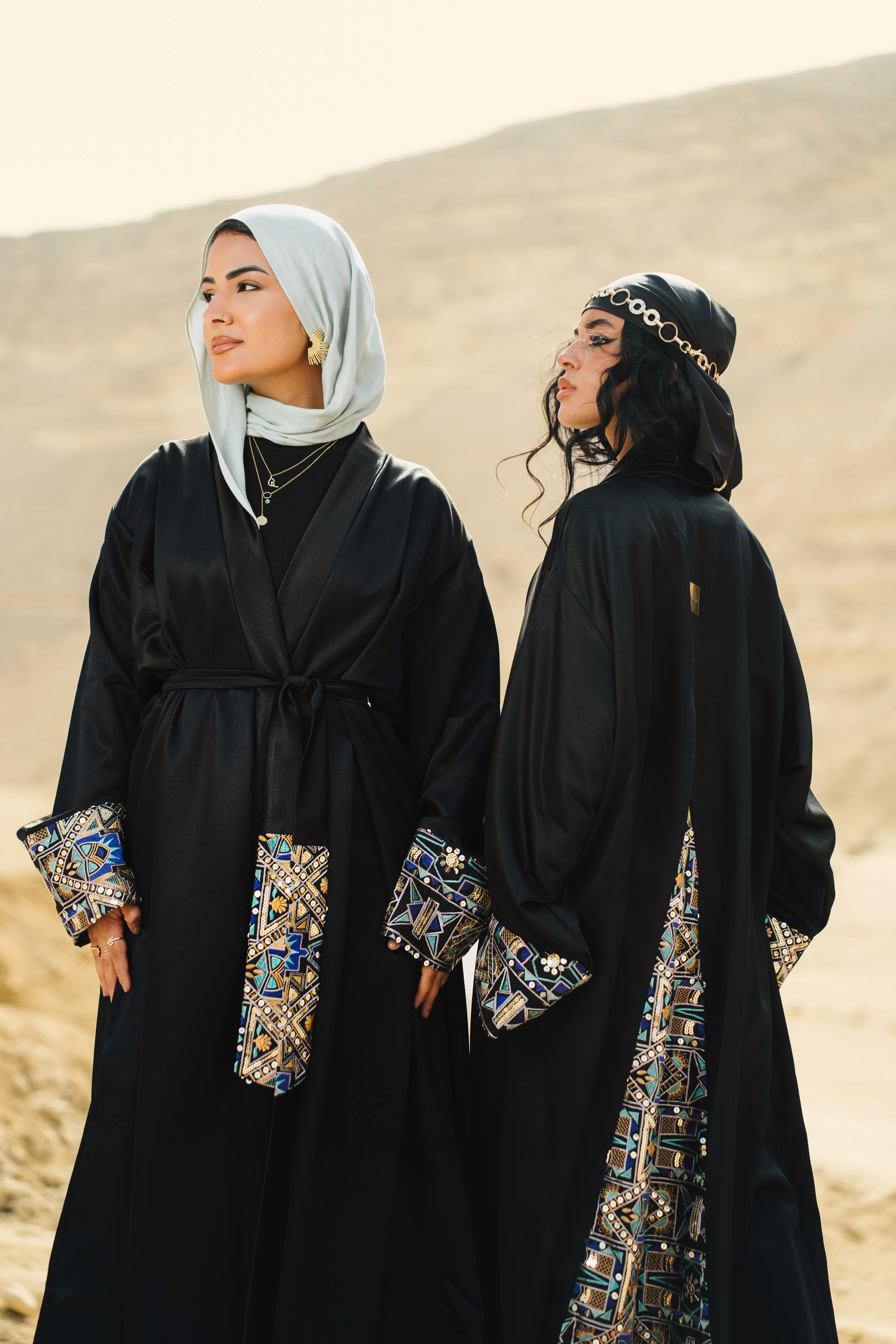The ZWIENA Abaya